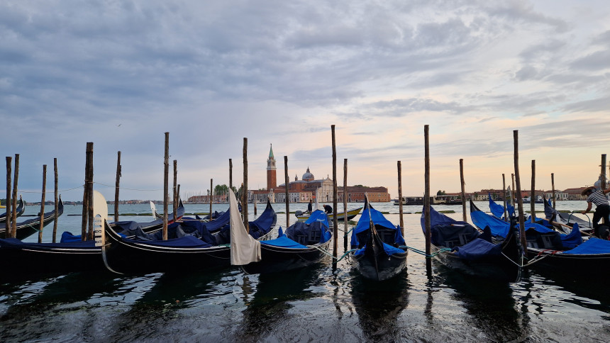 Transfers and logistic in Venice